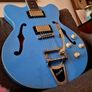 Hofner Verythin LTD Edition Powder Blue Image 4