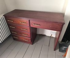 desk / dressing table
