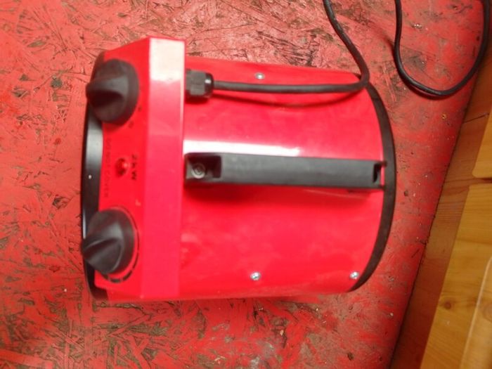 Sealey 2kw workshop heater