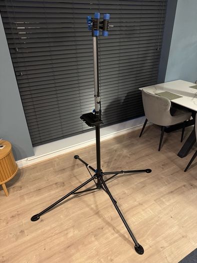Bike repair stand