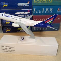 Malev 1:200 scale model airplane, Boeing 737-800 aircraft, NEW, very rare model