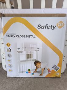 Stair gates x4