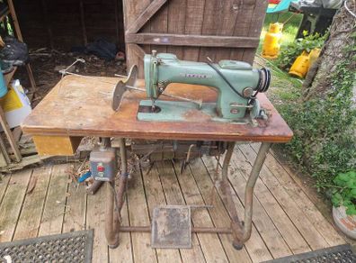 sewing machine