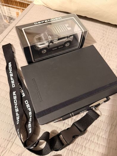 Land Rover Defender Gift Set Merchandise Bundle . Model Car, Notebook, Pen, Lanyard