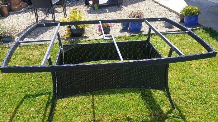 Patio table