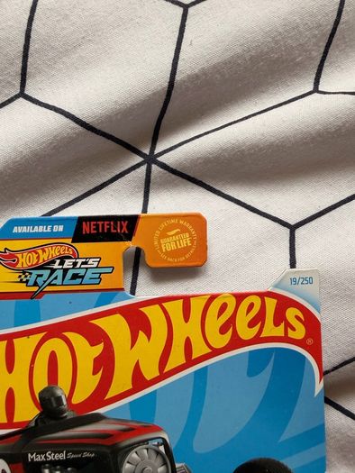 hot wheels max steel red edition