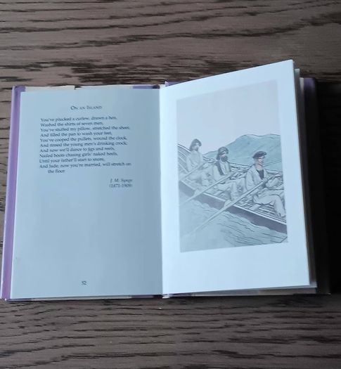 Vintage  A Little Book of Irish Verse.