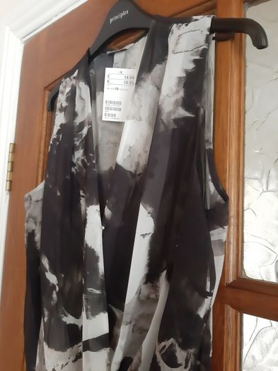 Brand New H&M Blouse, Size 10