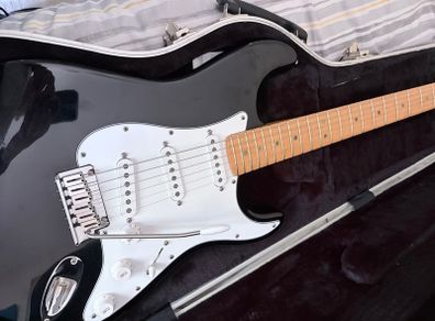 Fender US Deluxe Strat V Neck
