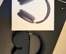 AirPods Max