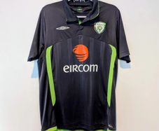 Rep of Ireland Third Football Shirt | 2009/10 | Umbro | Large