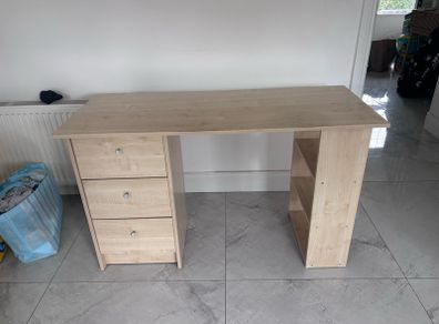 Desk Free
