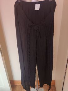 BNWT Pep&Co black loose fit summer pants size UK16 EU44 Postage included