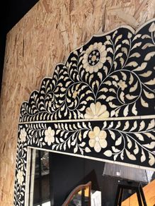 Large inlay mirror
