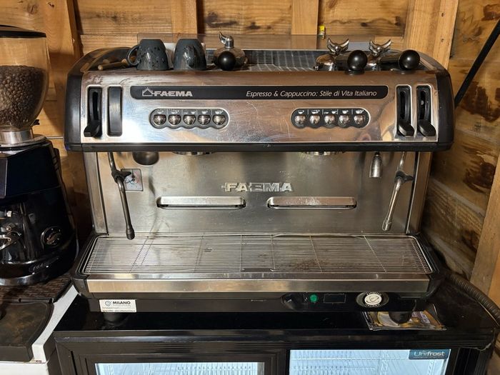 coffee machine and grinder
