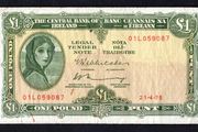 1974 Ireland IR1 Lady Lavery Banknote Series A. Note issued 21/04/75 Serial number 01L059087