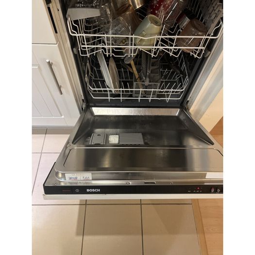 Integrated Bosch Dishwasher for parts