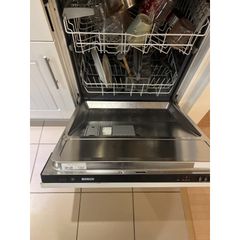Integrated Bosch Dishwasher for parts