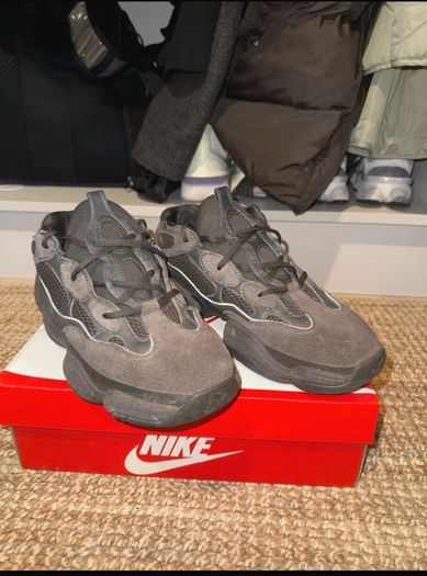yeezy 500 size 10 black sneaker