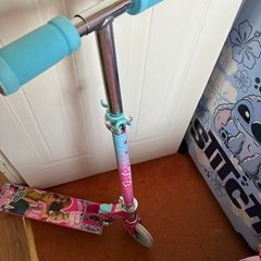 Girls Barbie Scooter