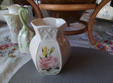 Belleek Small Lattice Vase