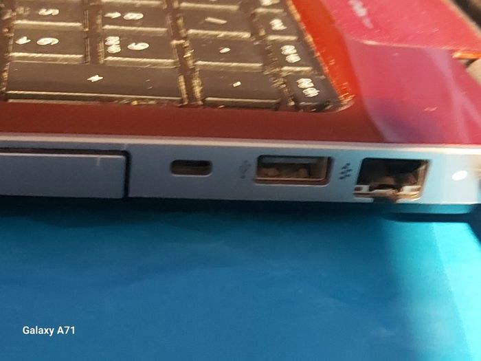 HP Pavillion 15.6 inch Laptop, Red, 4GB Ram, 128GB SSD, AMD A4-5000 APU with Radeon(TM) HD Graphics 1.5Ghz, Windows 10, Microsoft Edge, Chrome and VLC