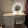 Vanity table Image 2