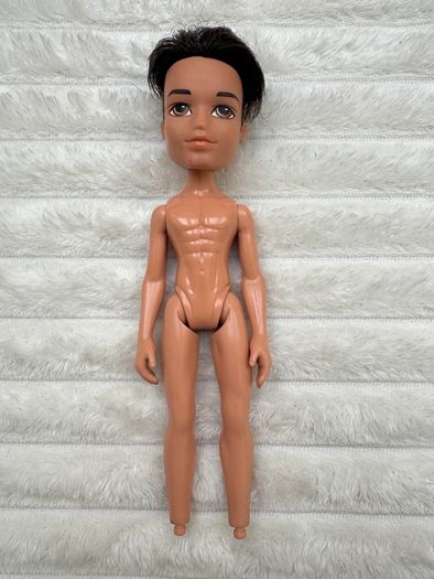 Bratz Boyz Dylan 2003 Left hand is too loose Used Please see photos
