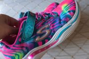 Girls light up rainbow shoes Skechers trainers uk 1.5 eur 34