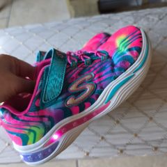 Girls light up rainbow shoes Skechers trainers uk 1.5 eur 34