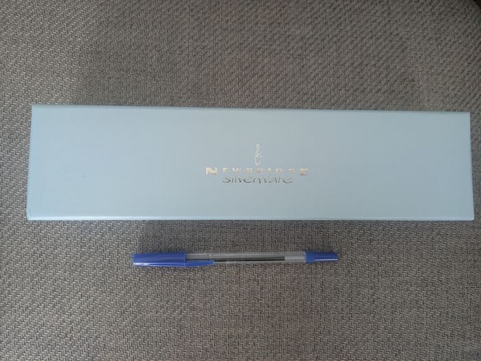 Newbridge Siverware baby birth certificate holder BRAND NEW