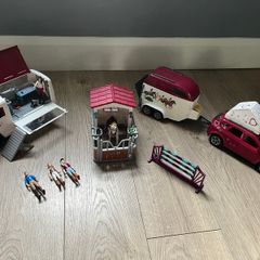 Schleich Horse Box & Vet Set