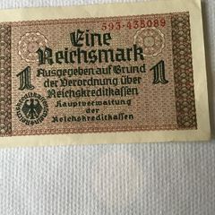 World War 2 German Banknote - Ein Reichsmark
