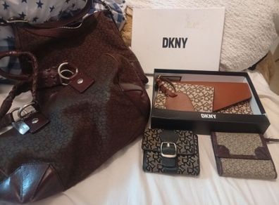 DKNY Ladies bags and wallets