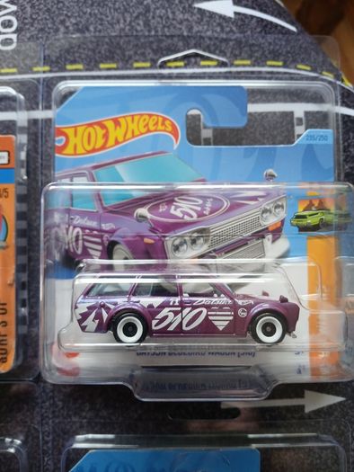 1/64 Hot Wheels Datsun 510 Wagon Lot x 6 , Plus Protectors