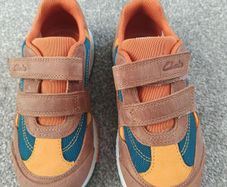 New.CLARKS boy's boots /shoes. UK12.5/31