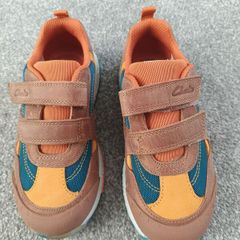 New.CLARKS boy's boots /shoes. UK12.5/31