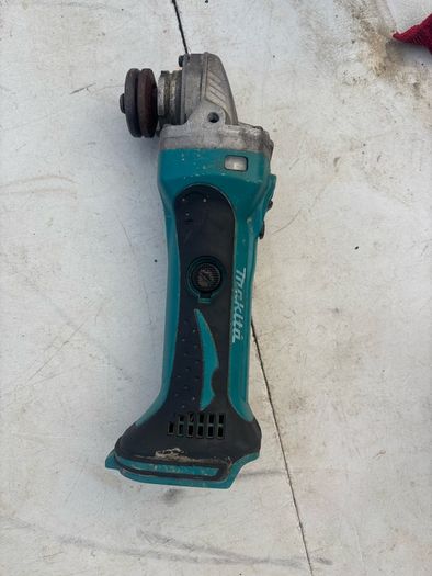 Makita 18V Cordless Angle Grinder