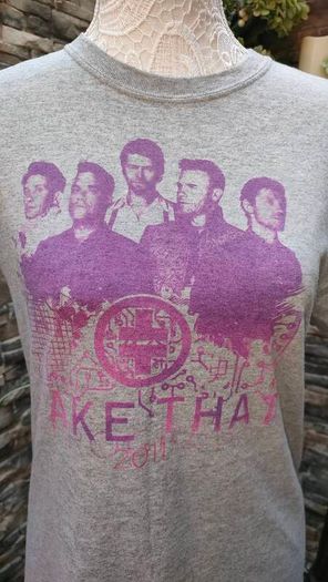 Take That Progress Live 2011 concert t-shirt The last time the full line up toured together  In great condition Front and back print Size small