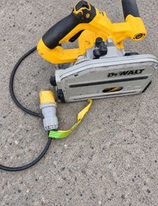 DeWalt DWS520 110V Plunge Track Saw