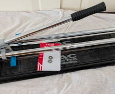 tile cutter Mac Allister Manual Tile Cutter + 2 Extra Cutting Wheels Great Condition