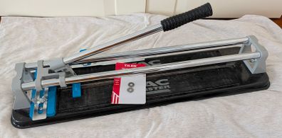 tile cutter Mac Allister Manual Tile Cutter + 2 Extra Cutting Wheels Great Condition