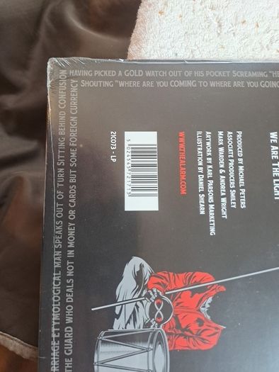 Vinyl The alarm Declaration.