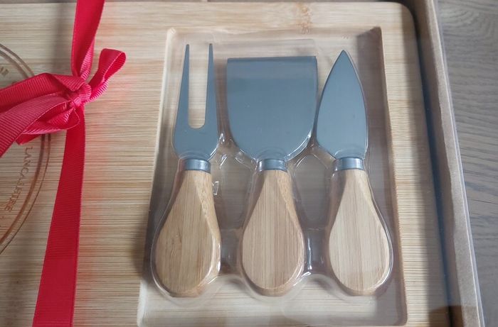 Cheese Platter and 3 Knives Gift Set