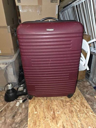 Travelog suitcase on wheels (dunnes stores) Collection Only 76x51x29cm Large