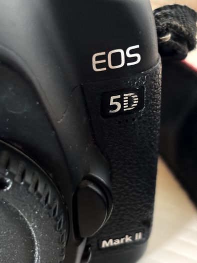 Canon EOS 5D Mark II (Low Shutter Count 31k)  Excellent Condition