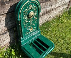 Vintage French style cast iron water fountain/basin
