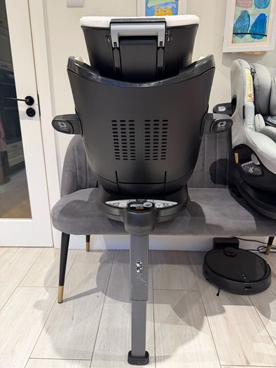 Joie i-Spin 360 ISOFIX in great condition (2nd of 2 for sale separate advert)