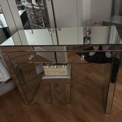 Mirrored console table