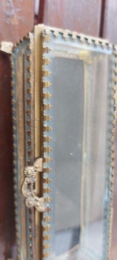 french antique ring /jewellery box ,,see pictures for condition, used , fair condition,few marks etc sold as is,